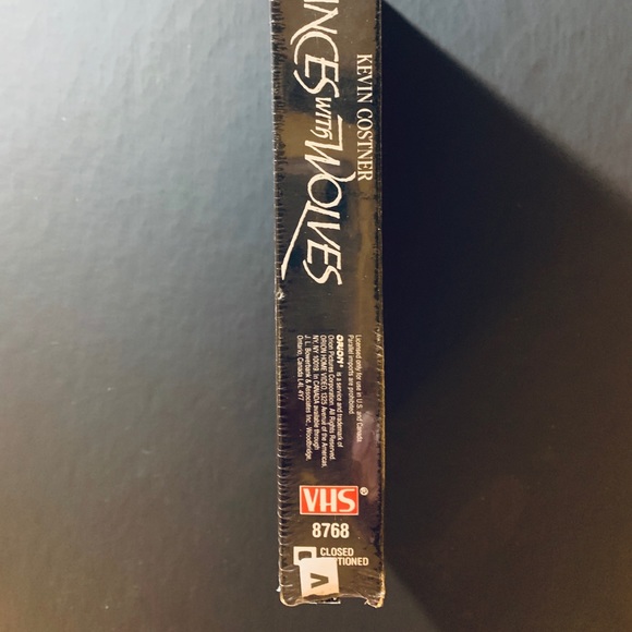 “Dances with Wolves” on VHS - Excellent Condition - made in 1990 📼 - Picture 9 of 10